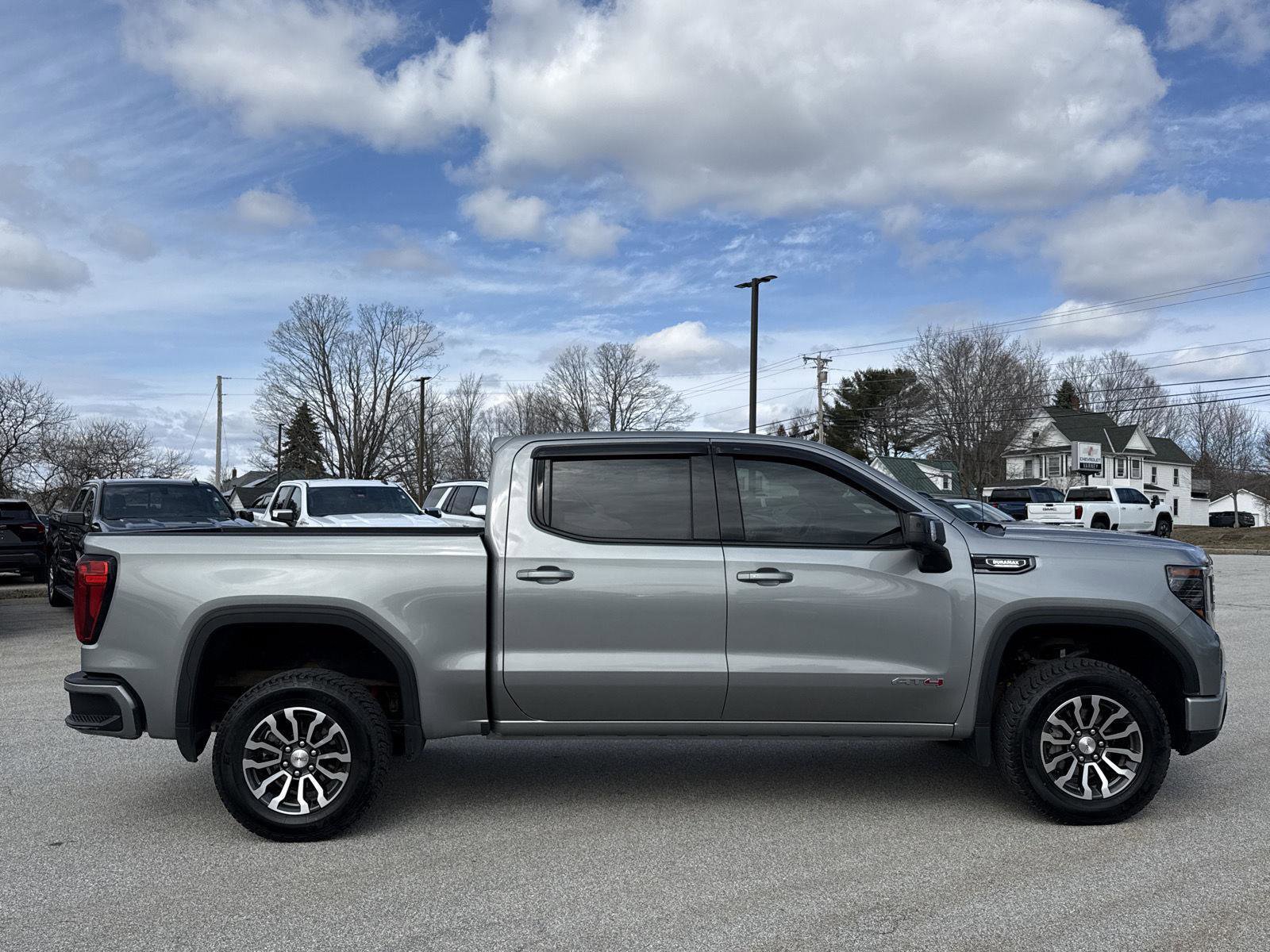 Used 2023 GMC Sierra 1500 AT4 image 11