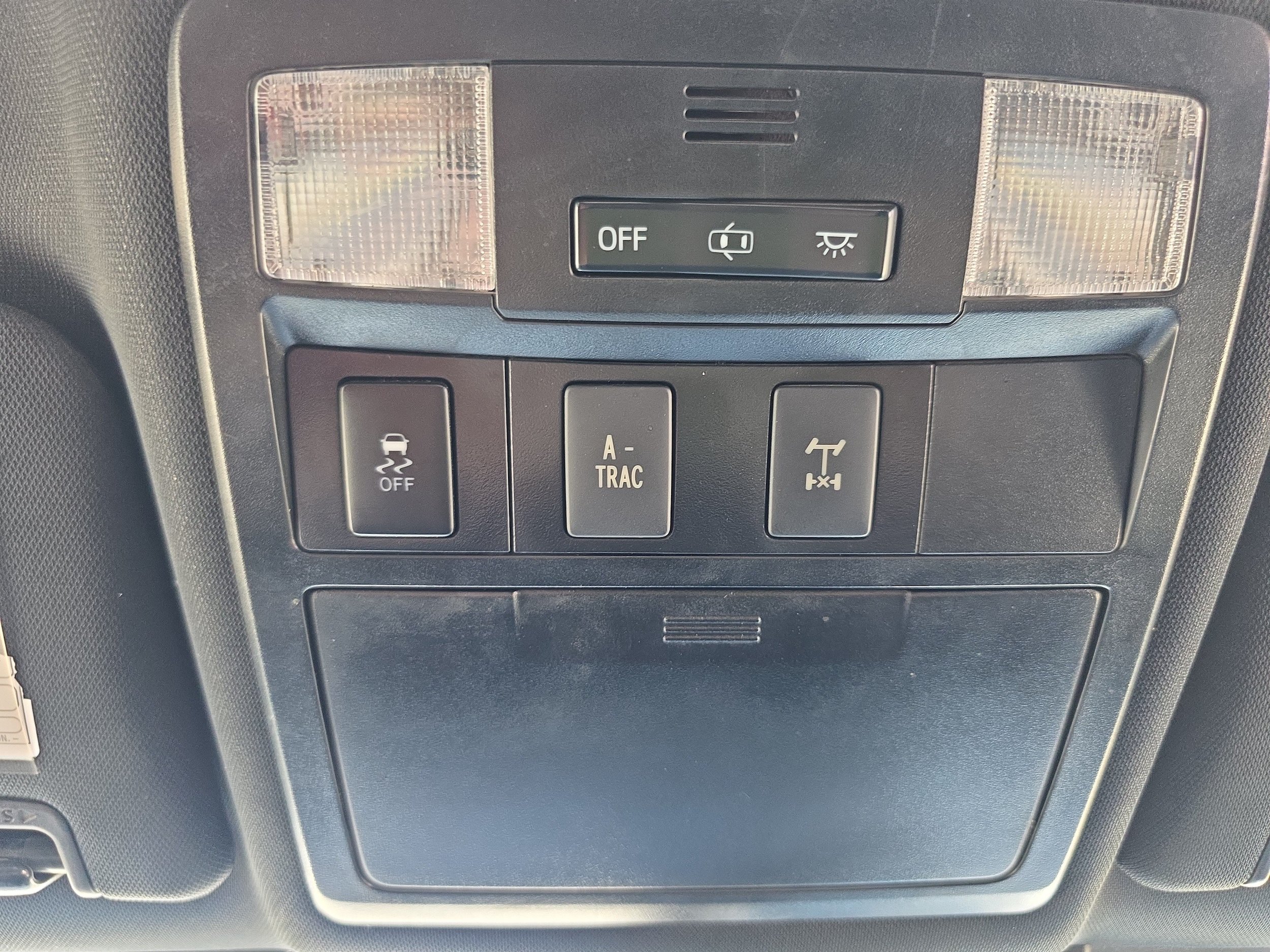 Used 2019 Toyota Tacoma TRD Off-Road w/ Technology Package AWD/4WD image 26