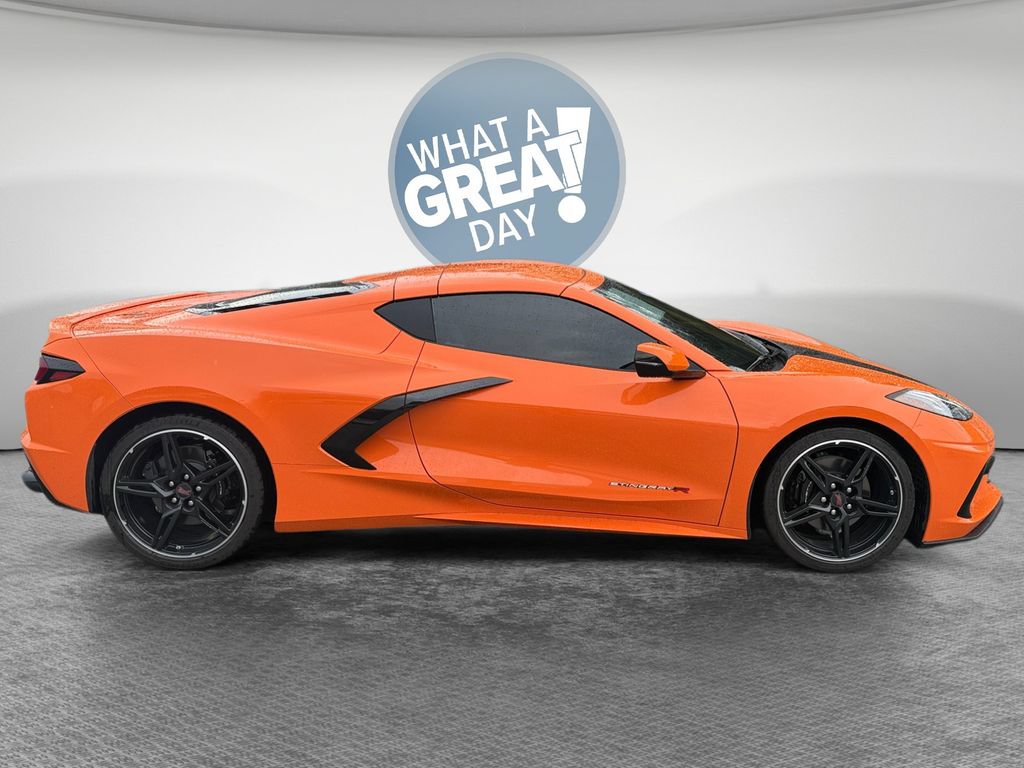 Used 2023 Chevrolet Corvette Stingray Preferred Cpe RWD image 2