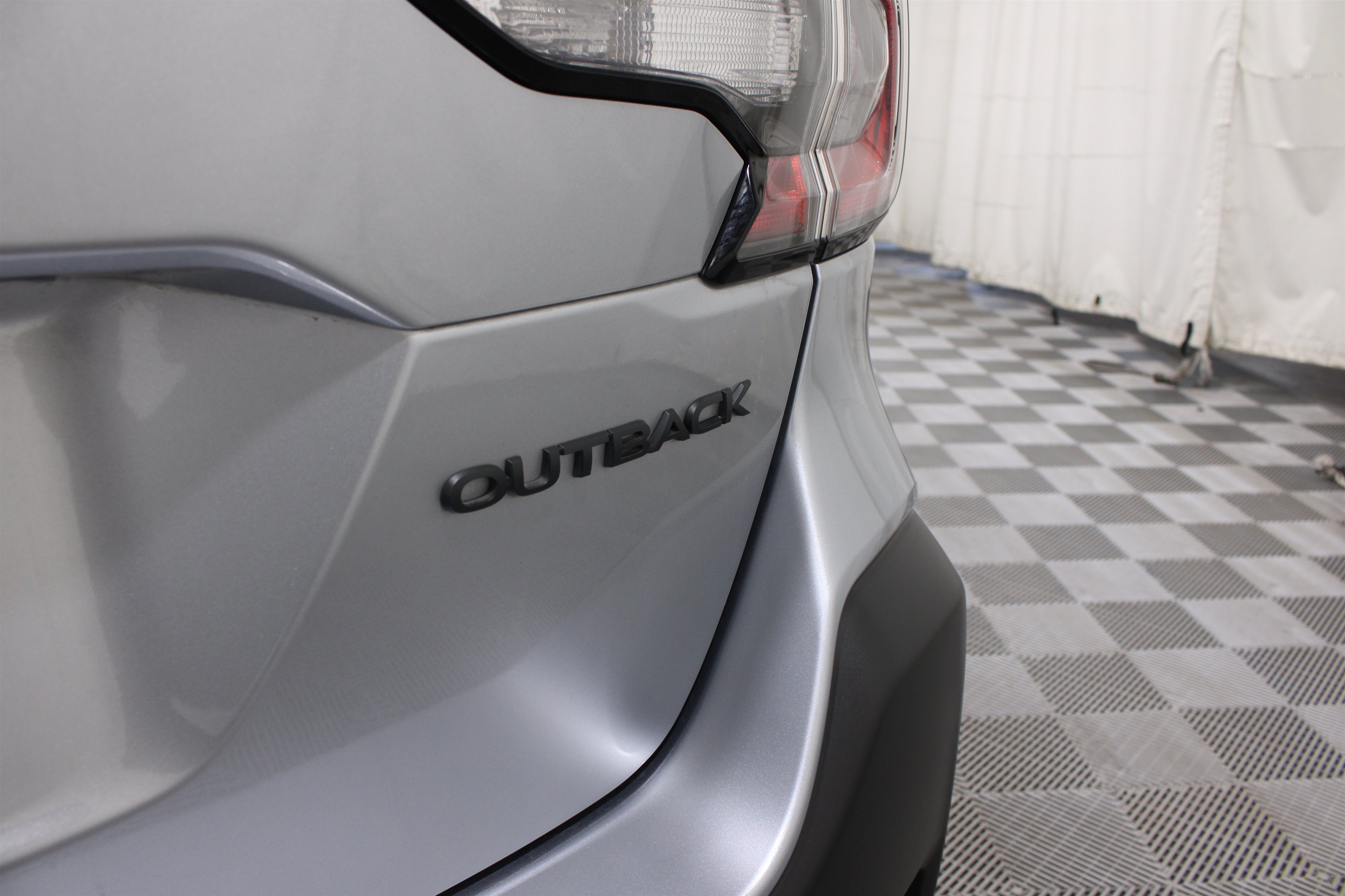 Used 2025 Subaru Outback Onyx Edition AWD/4WD image 14
