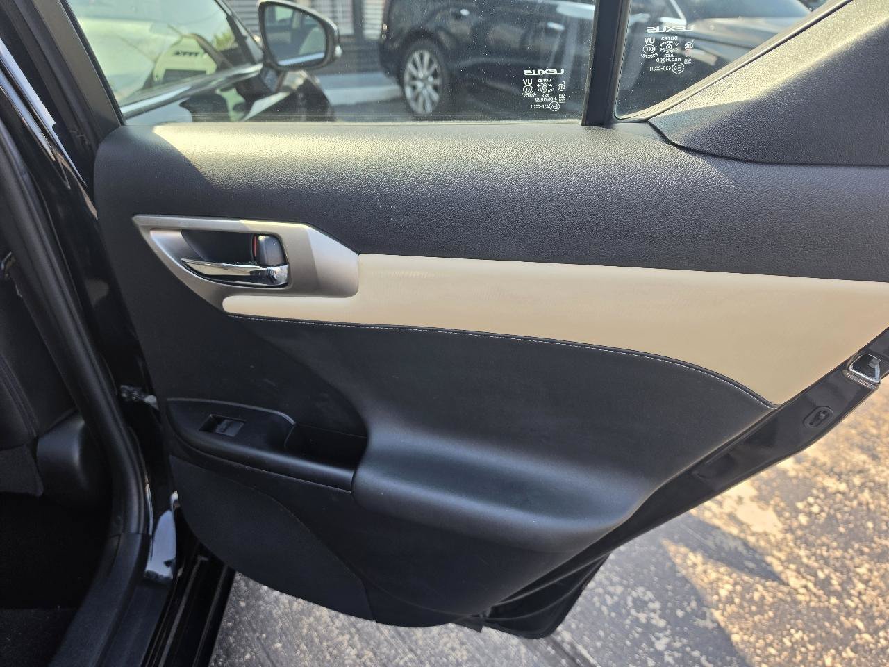 Used 2014 Lexus CT 200h FWD image 44