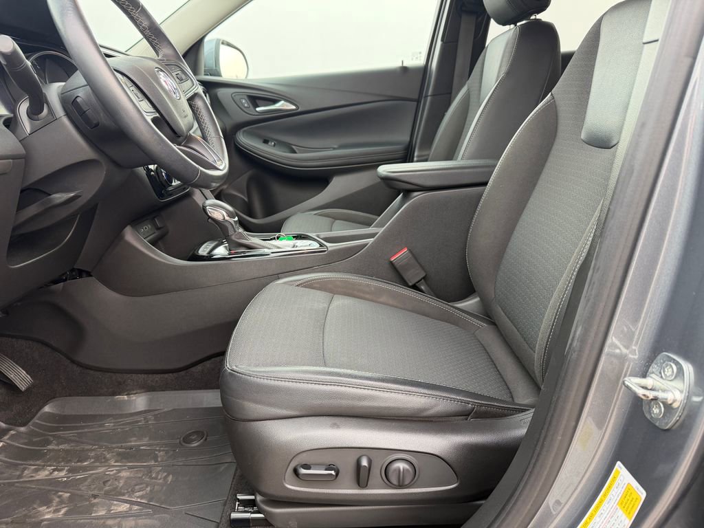 Used 2021 Buick Encore GX Preferred w/ Cold Weather Comfort Package image 15