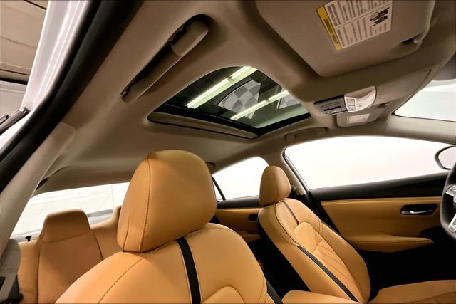 New 2025 Nissan Sentra SV w/ SV Premium Package image 34