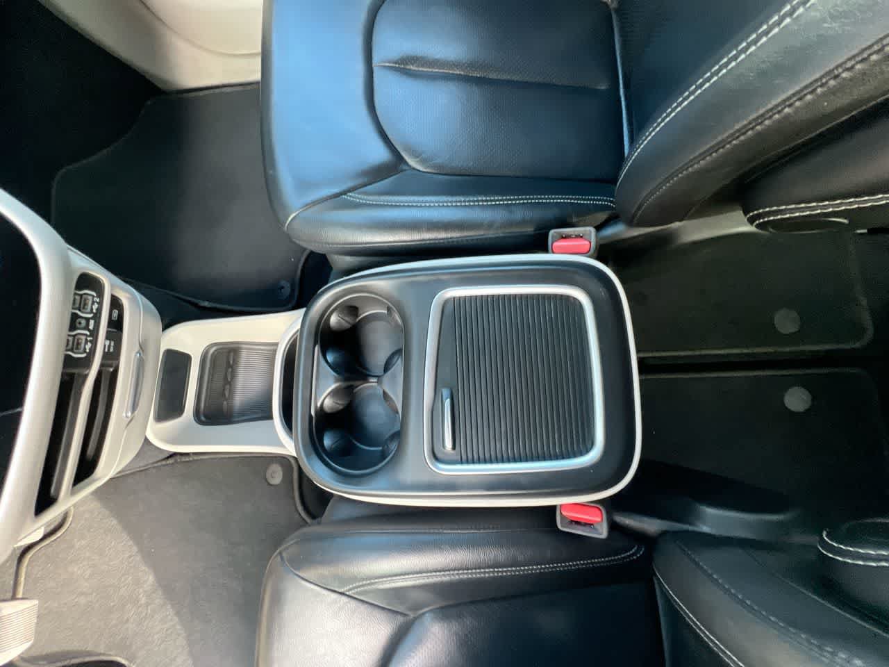 Used 2022 Chrysler Pacifica Touring-L FWD image 21