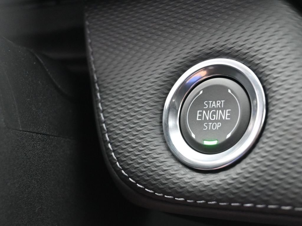 New 2026 Chevrolet Equinox LT w/ LPO, Floor Liner Package image 21