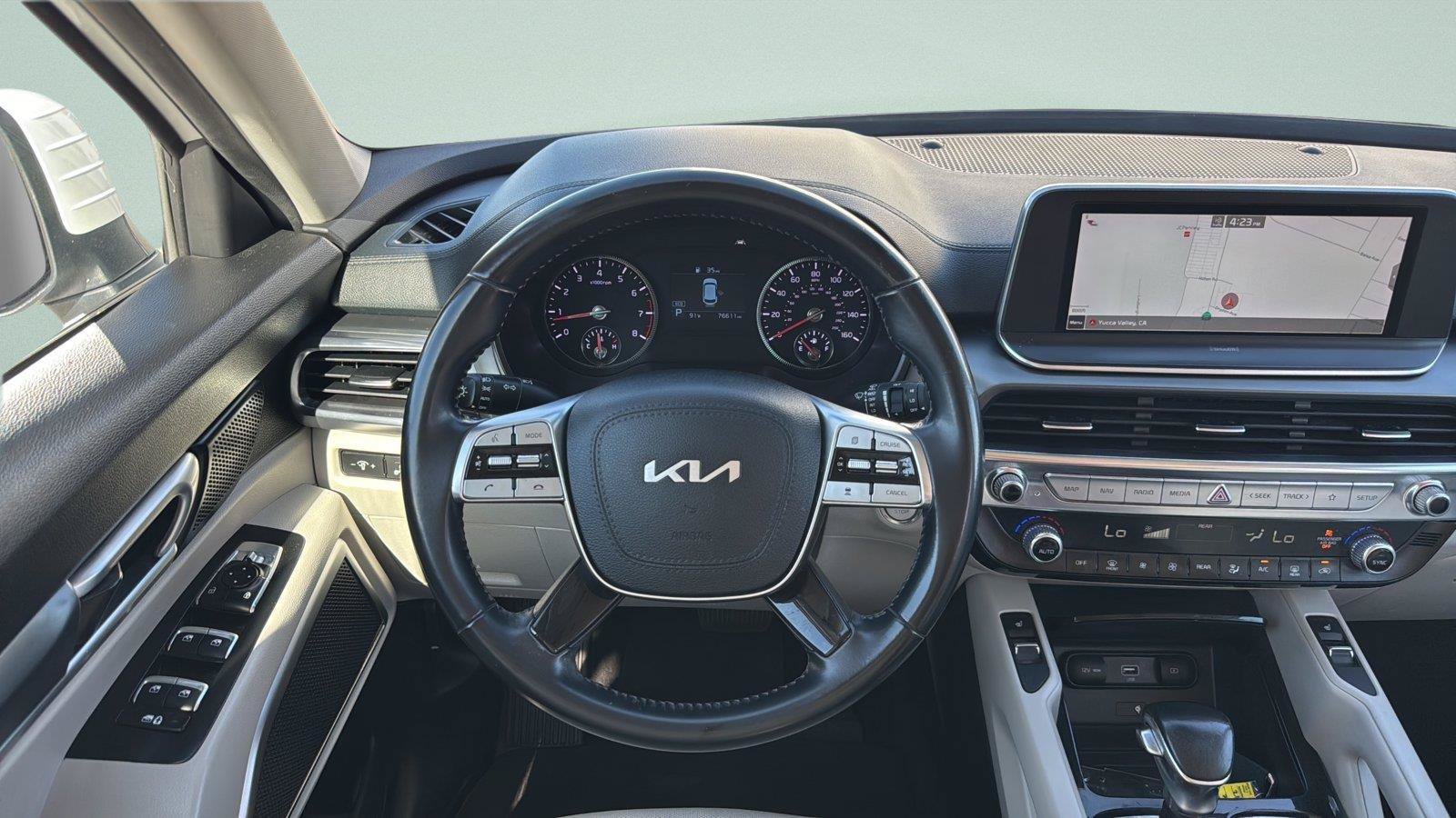 Used 2022 Kia Telluride S FWD image 12
