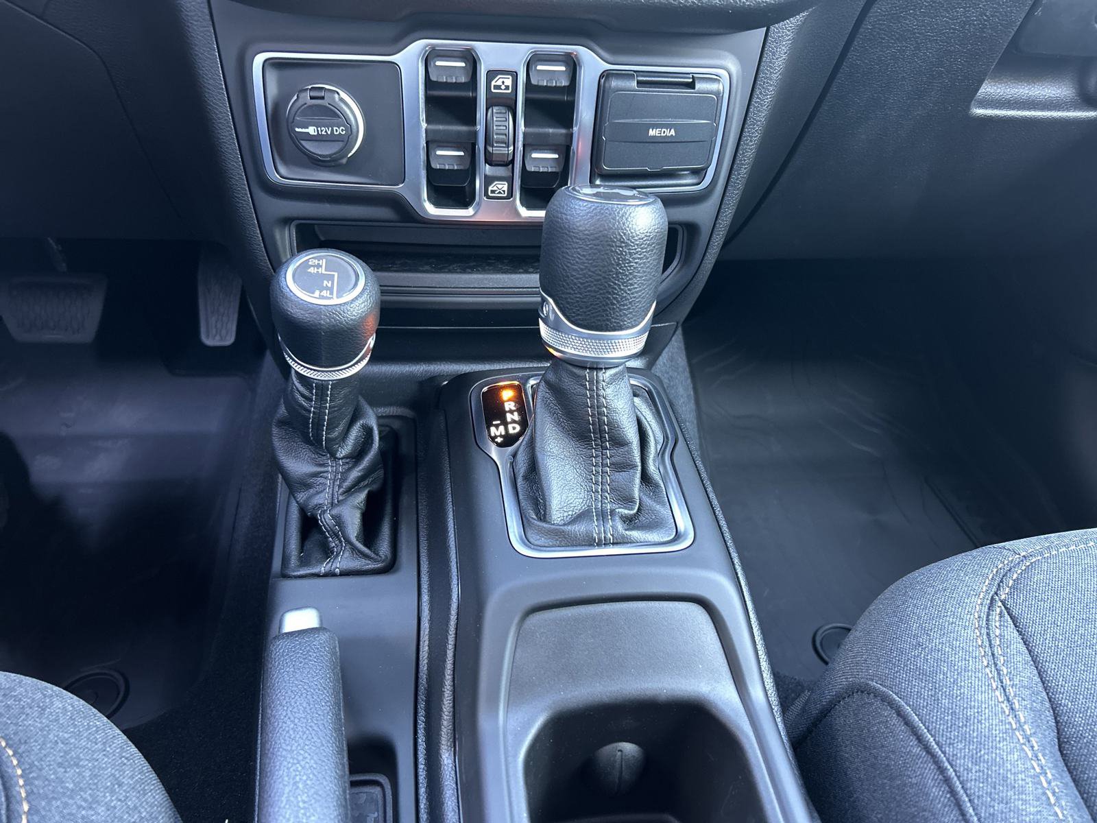 New 2025 Jeep Wrangler Sport S image 28