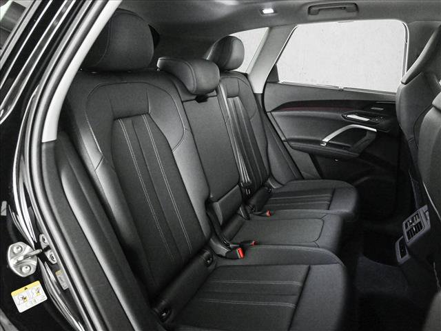 Certified 2025 Audi Q5 Premium Plus w/ Premium Plus AWD/4WD image 21