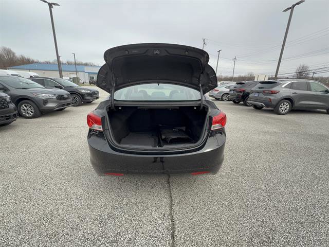 Used 2013 Hyundai Elantra GLS w/ Preferred Pkg FWD image 5