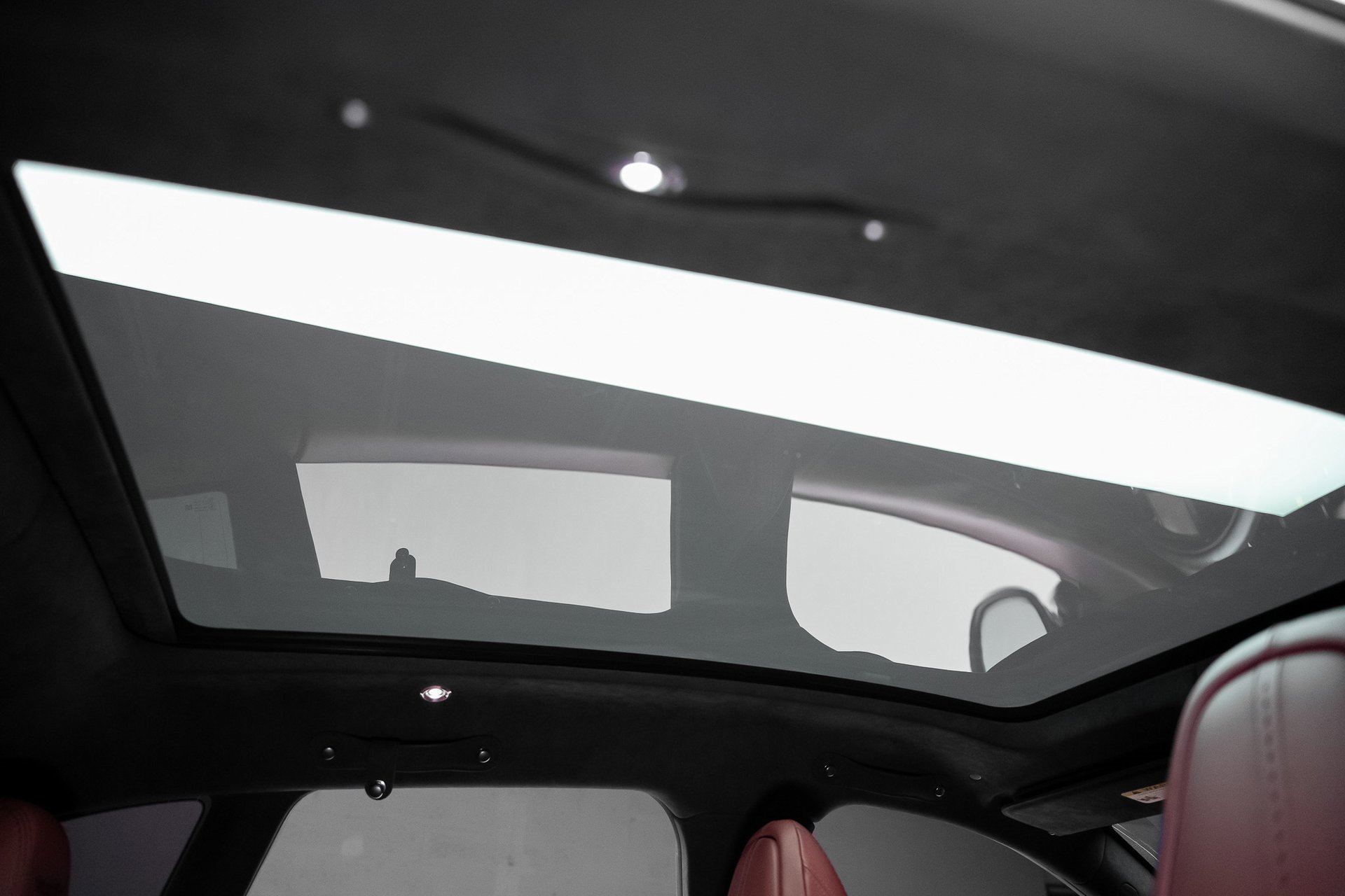 Used 2021 Aston Martin DBX image 72