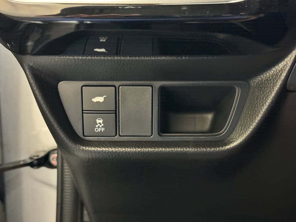 Used 2025 Acura ADX AWD image 16