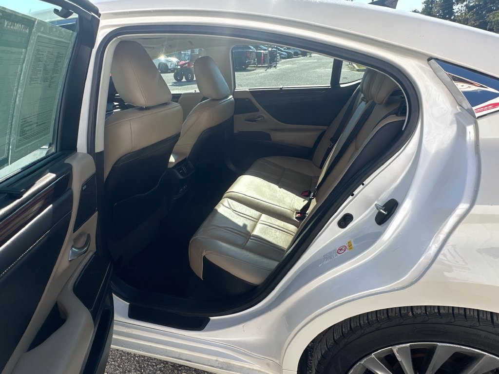 Used 2019 Lexus ES 350 Ultra Luxury w/ Accessory Package 2 FWD image 12