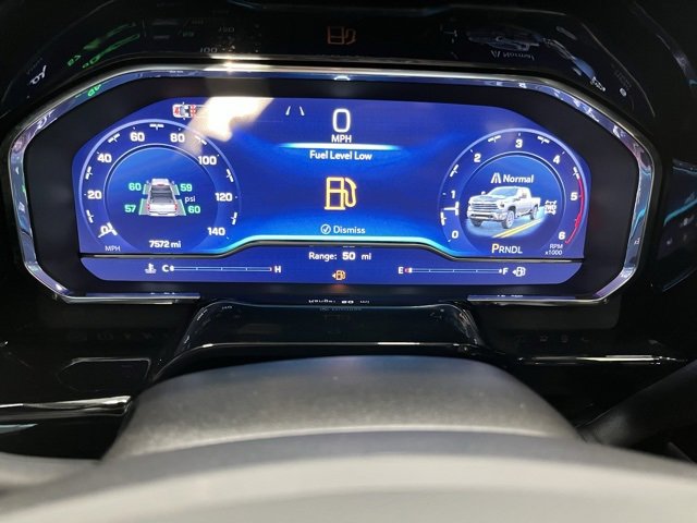 Used 2025 Chevrolet Silverado 2500 ZR2 w/ Technology Package image 22