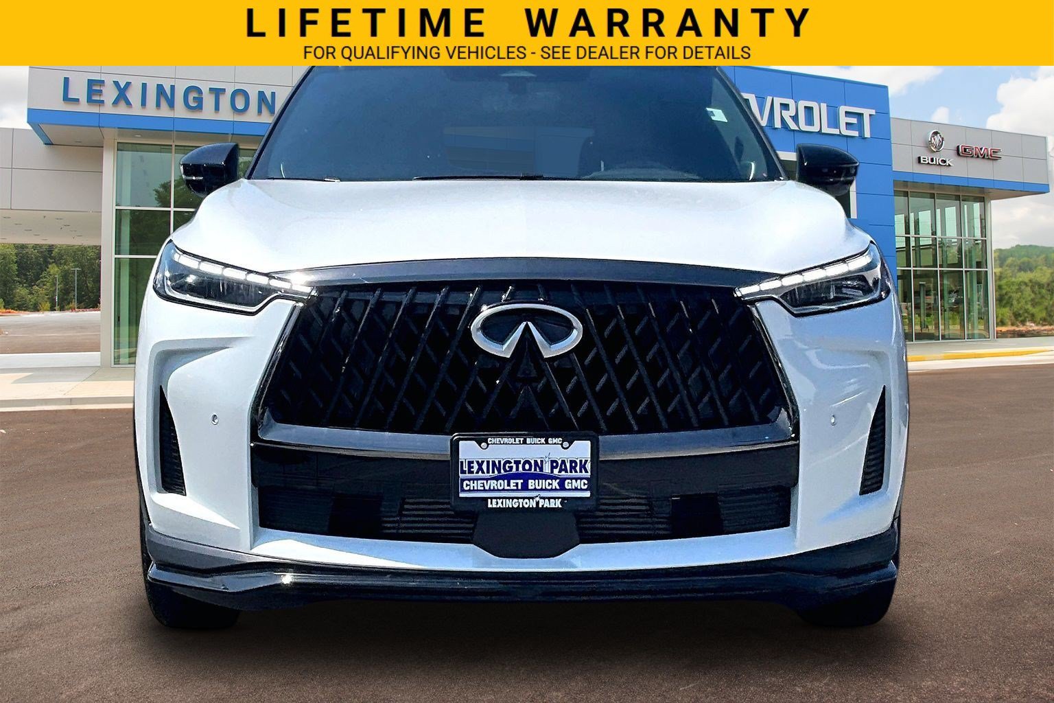 Used 2026 INFINITI QX60 Sport w/ Dark Cargo Package AWD/4WD image 3