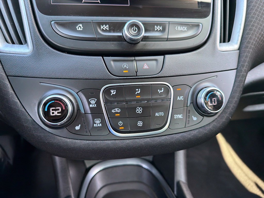 Used 2024 Chevrolet Malibu LT FWD image 12