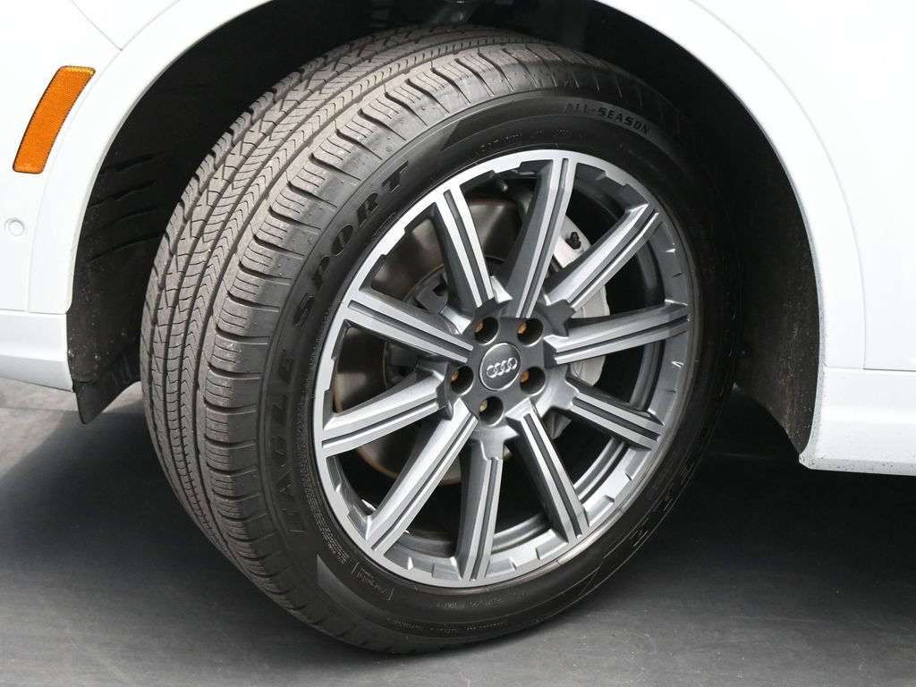 Used 2019 Audi Q7 3.0T Premium Plus w/ Premium Plus Package image 23