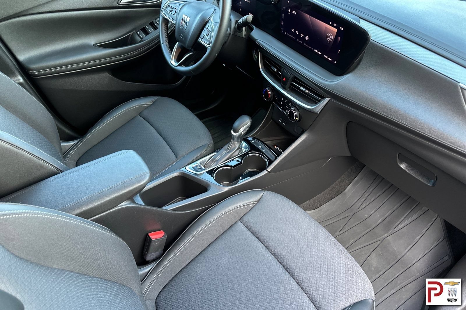 Certified 2024 Buick Encore GX Preferred w/ Advanced Technology Package FWD image 19