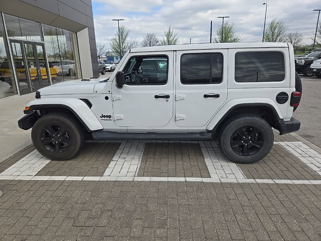 Used 2020 Jeep Wrangler Unlimited Sahara AWD/4WD image 8