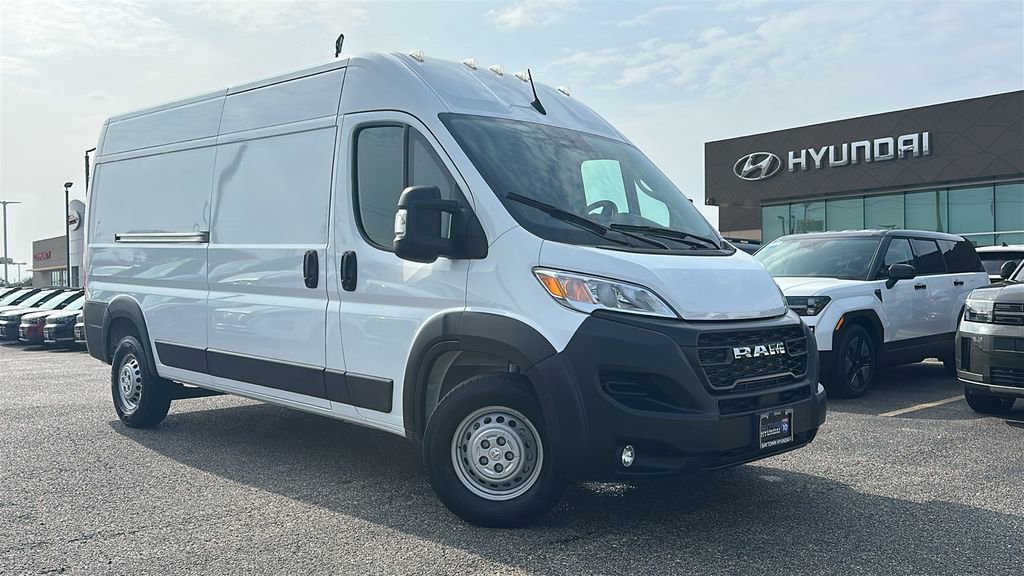 Used 2026 RAM ProMaster 2500 w/ Convenience Group FWD image 6