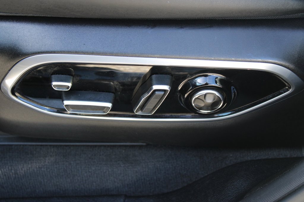 Used 2021 Jeep Grand Cherokee L Summit image 28