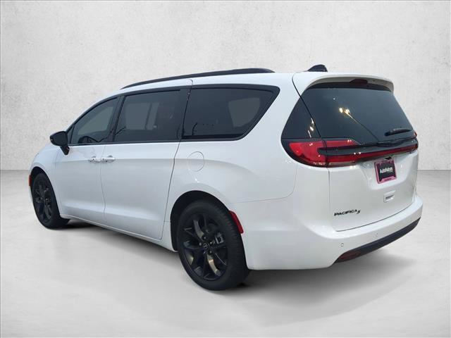 New 2026 Chrysler Pacifica Select w/ S Appearance Package FWD image 9