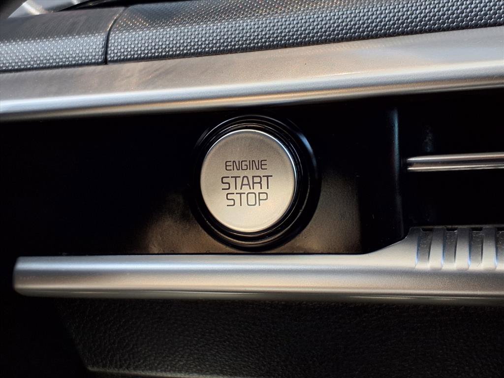 Used 2023 Kia K5 LXS image 13