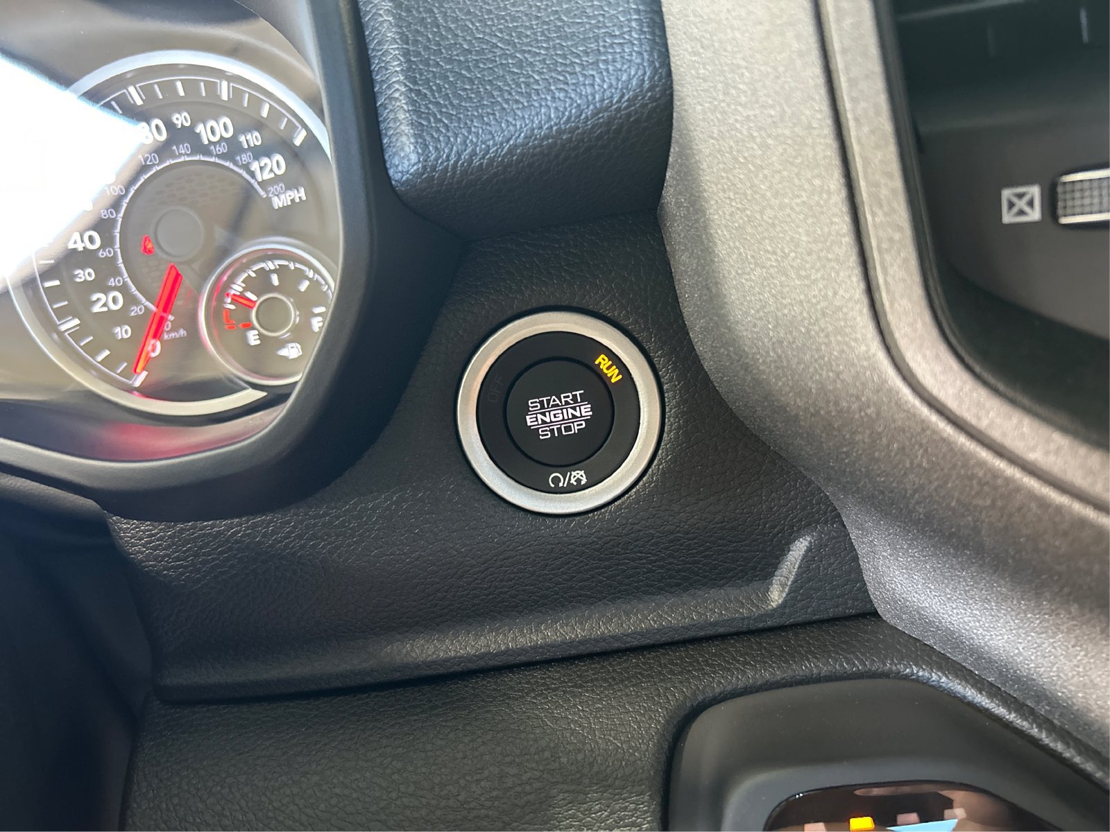 New 2026 RAM 1500 Tradesman AWD/4WD image 27
