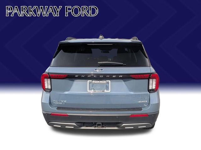 Used 2025 Ford Explorer Active w/ Active Comfort Package image 6
