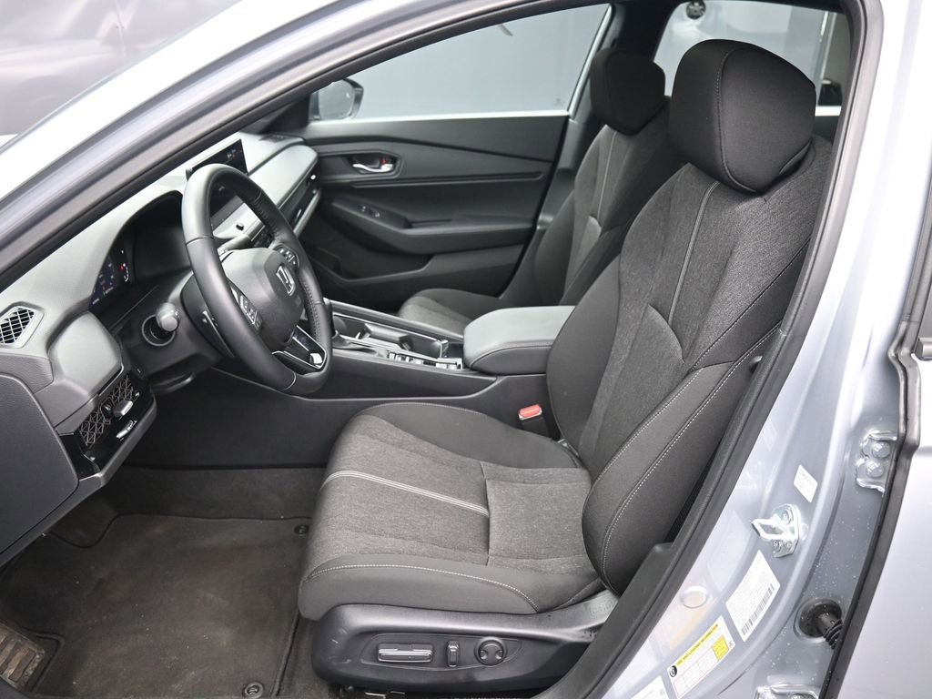 Certified 2025 Honda Accord Sport image 19