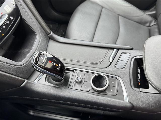 Used 2024 Cadillac XT6 Premium Luxury AWD/4WD image 17