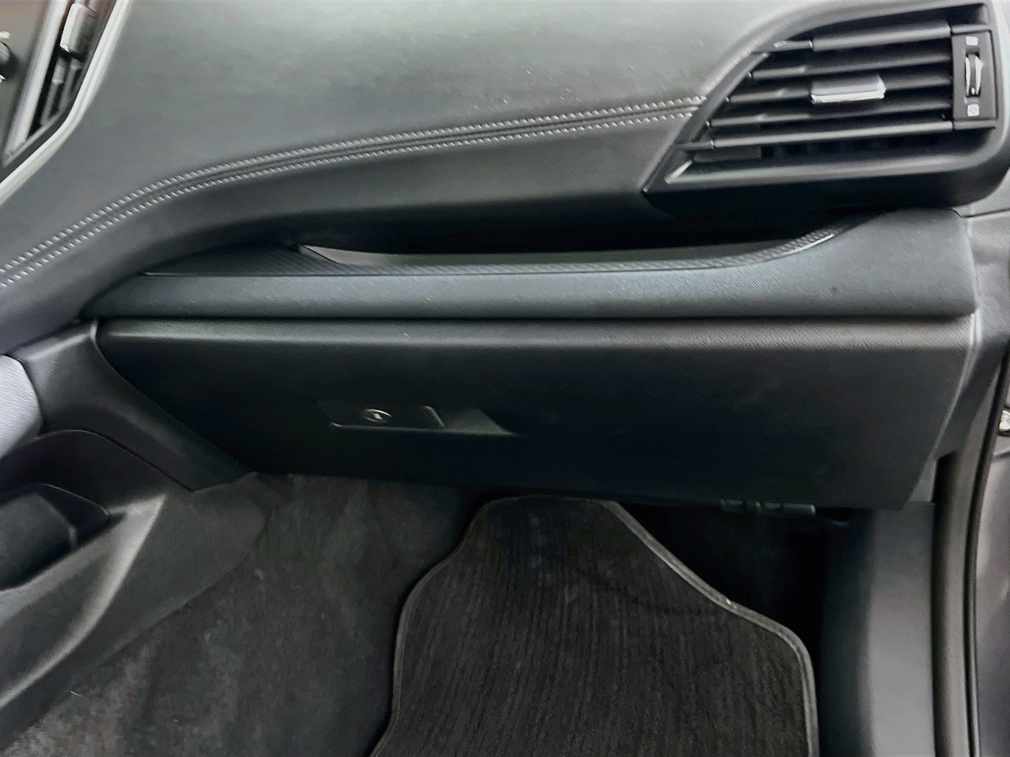 Used 2025 Subaru Legacy AWD/4WD image 32