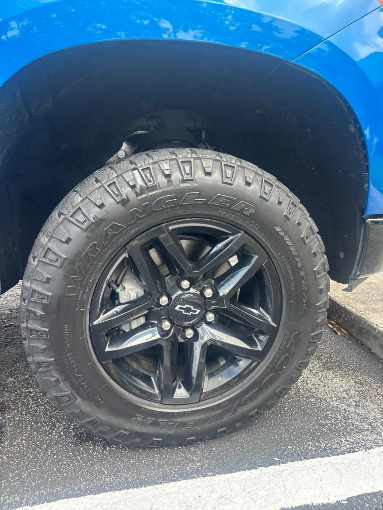 Used 2022 Chevrolet Silverado 1500 Custom Trail Boss AWD/4WD image 22