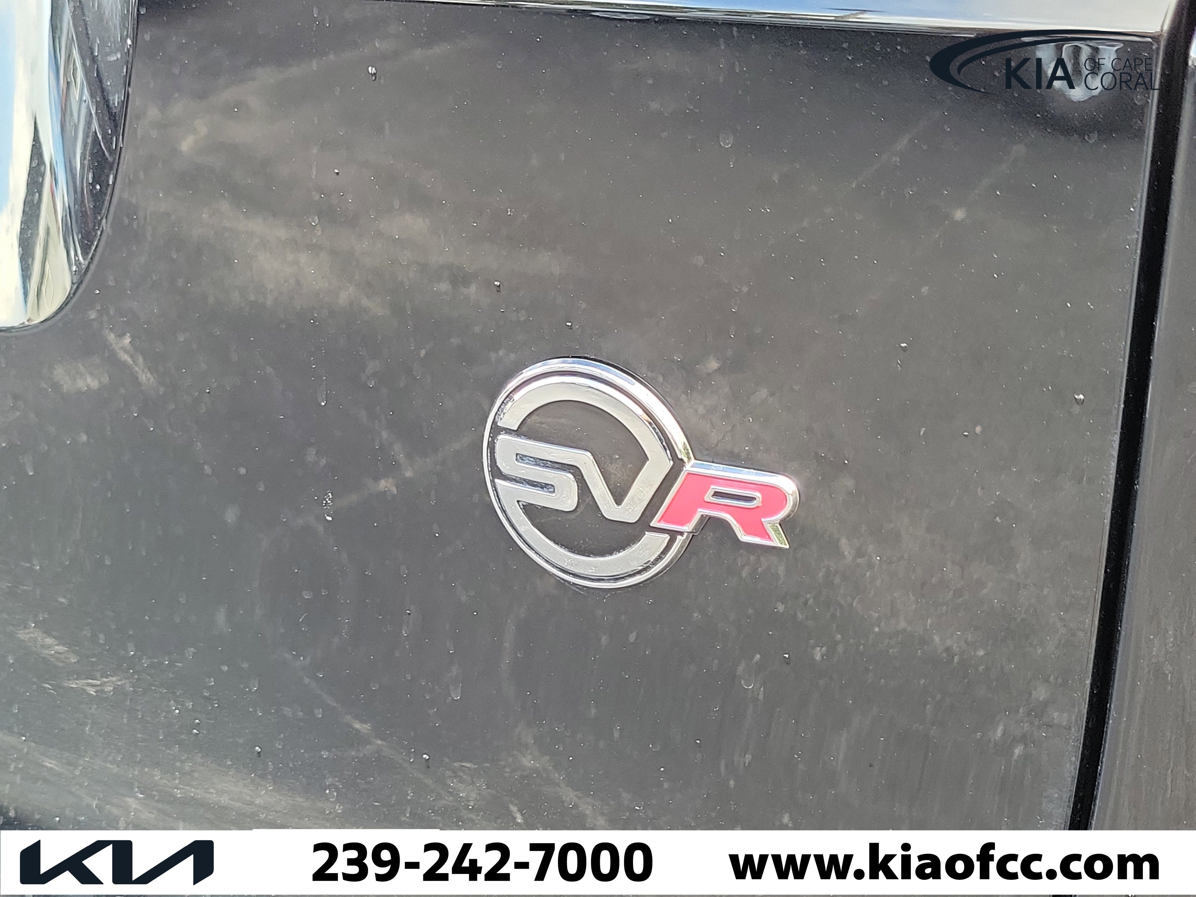 Used 2024 Jaguar F-PACE SVR image 10