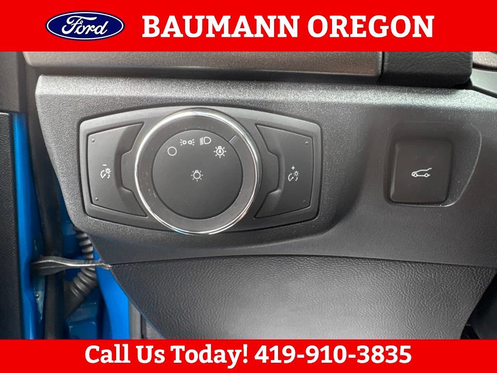 Used 2020 Ford Fusion SE FWD image 18