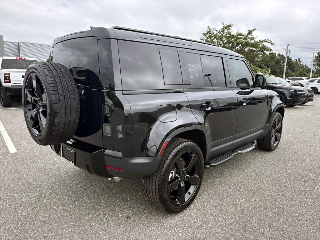 New 2026 Land Rover Defender 110 S AWD/4WD image 6