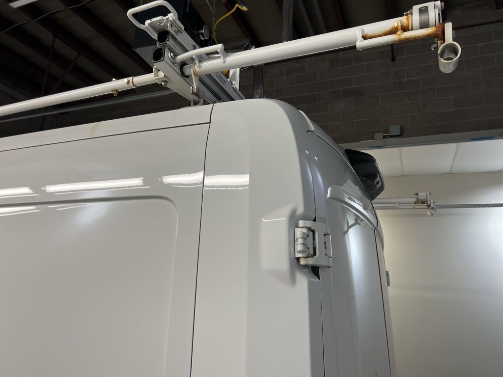 Used 2020 Ford Transit 250 Medium Roof AWD image 32