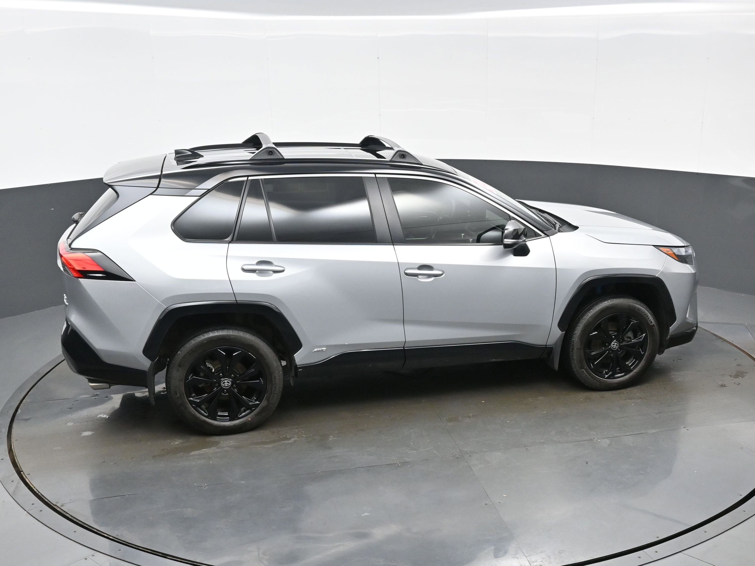 Used 2024 Toyota RAV4 XSE AWD/4WD image 42