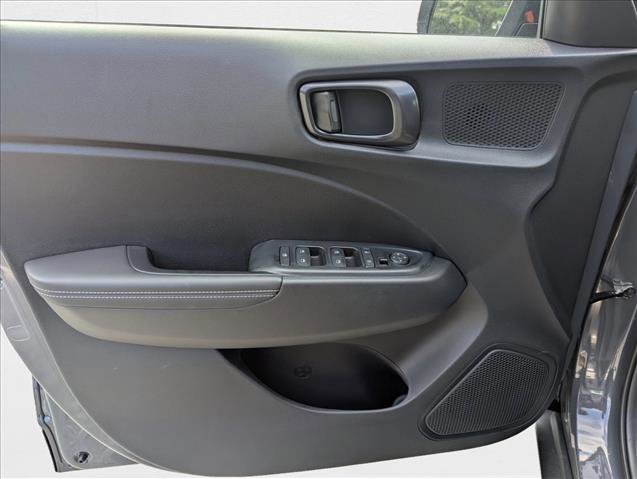 New 2025 Hyundai Venue Limited image 12