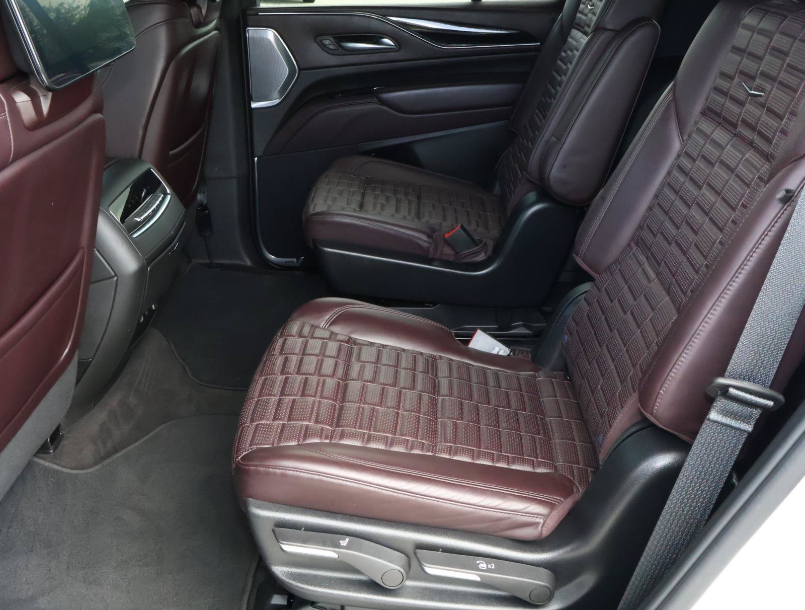 Used 2024 Cadillac Escalade Sport Platinum AWD/4WD image 29