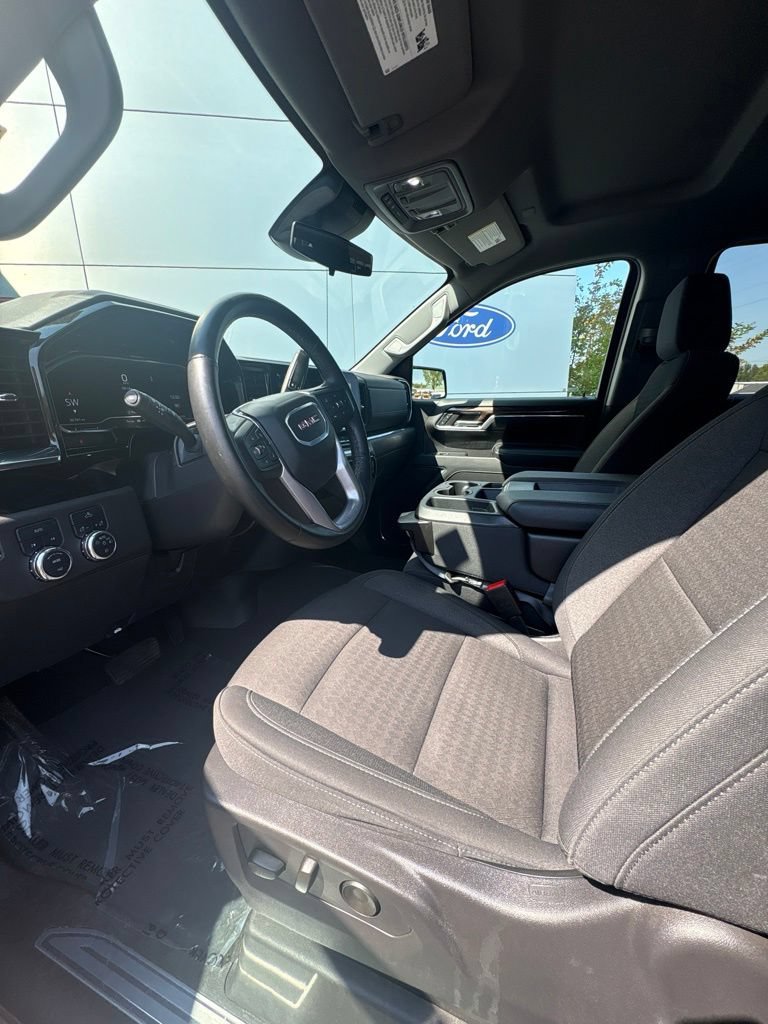 Used 2024 GMC Sierra 1500 Elevation AWD/4WD image 12