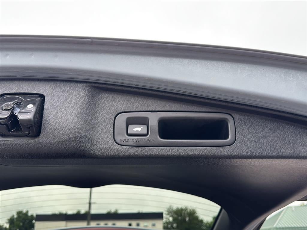 Used 2020 Honda CR-V EX-L image 9