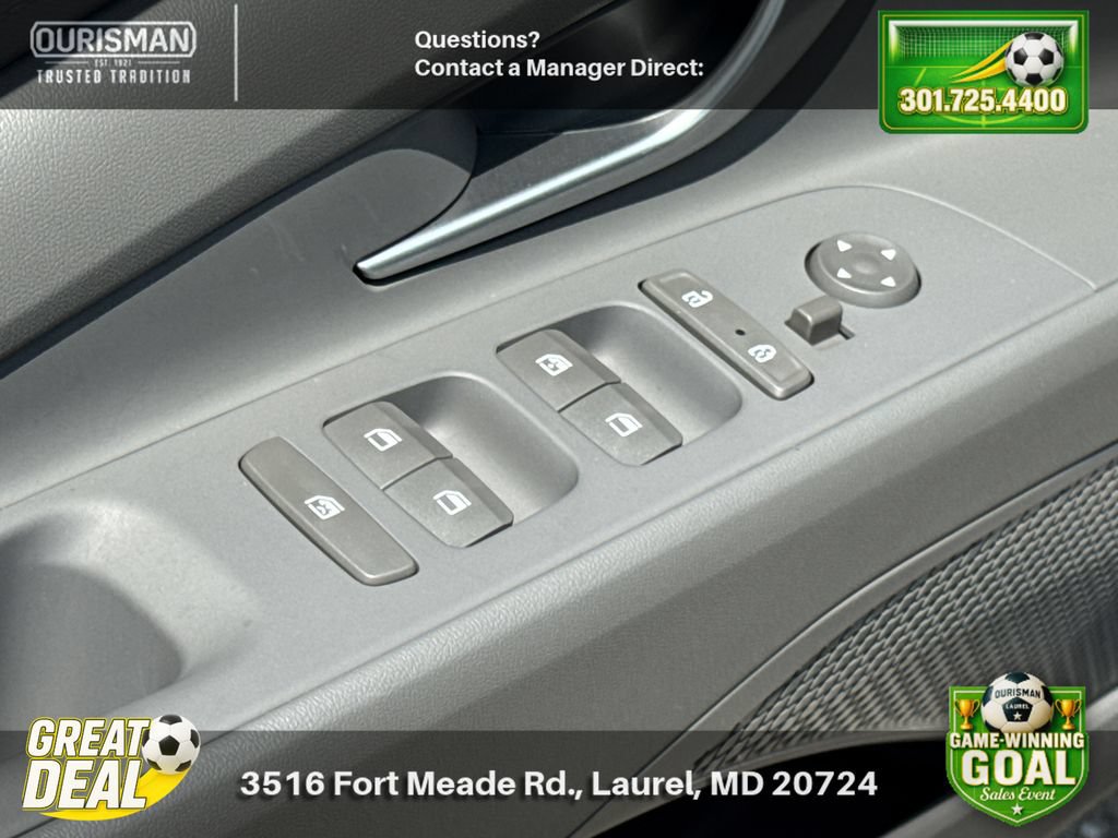 Used 2023 Hyundai Elantra SEL FWD image 7