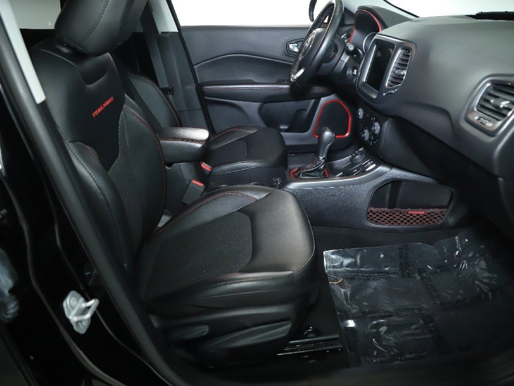 Used 2020 Jeep Compass Trailhawk image 34