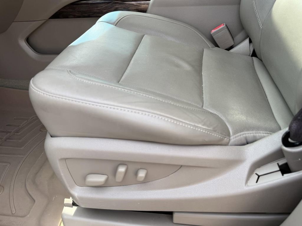 Used 2017 GMC Yukon SLT image 11