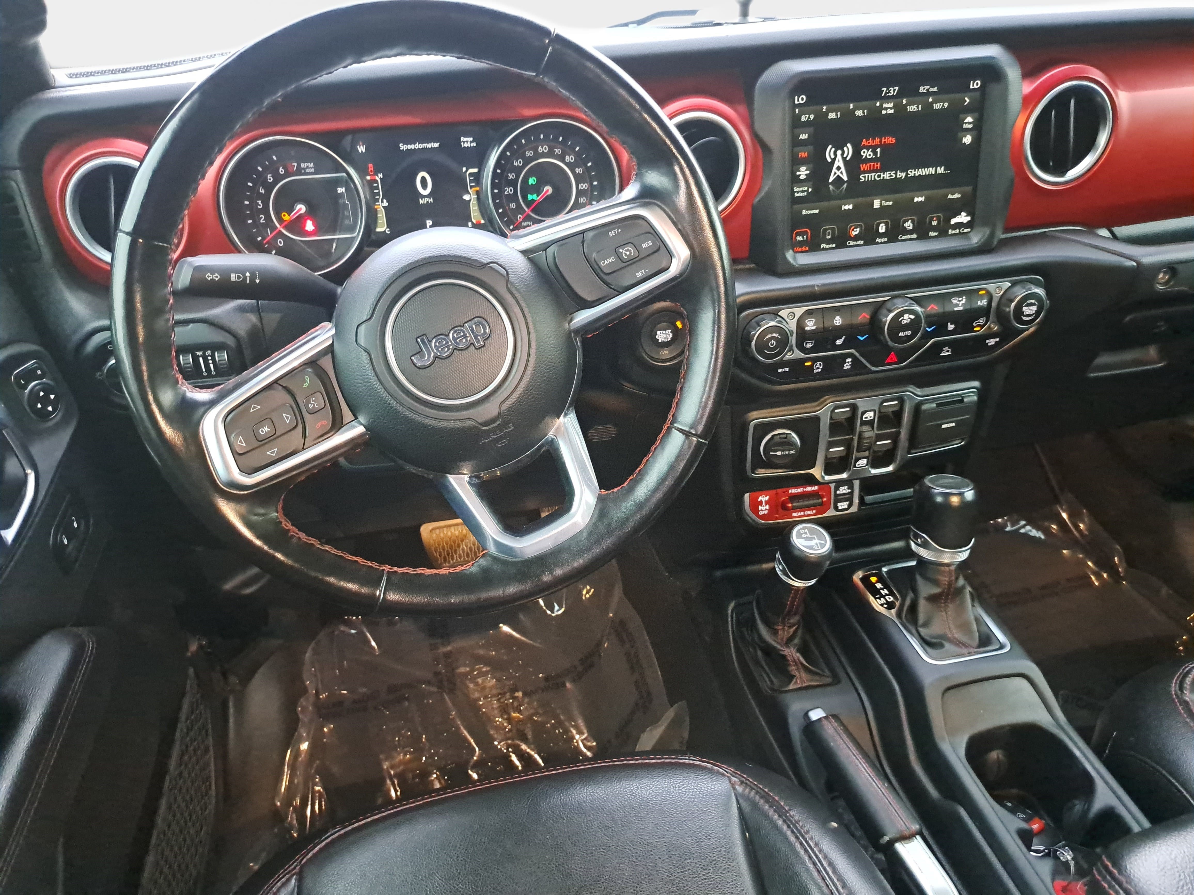 Used 2022 Jeep Gladiator Rubicon w/ LED Lighting Group AWD/4WD image 15