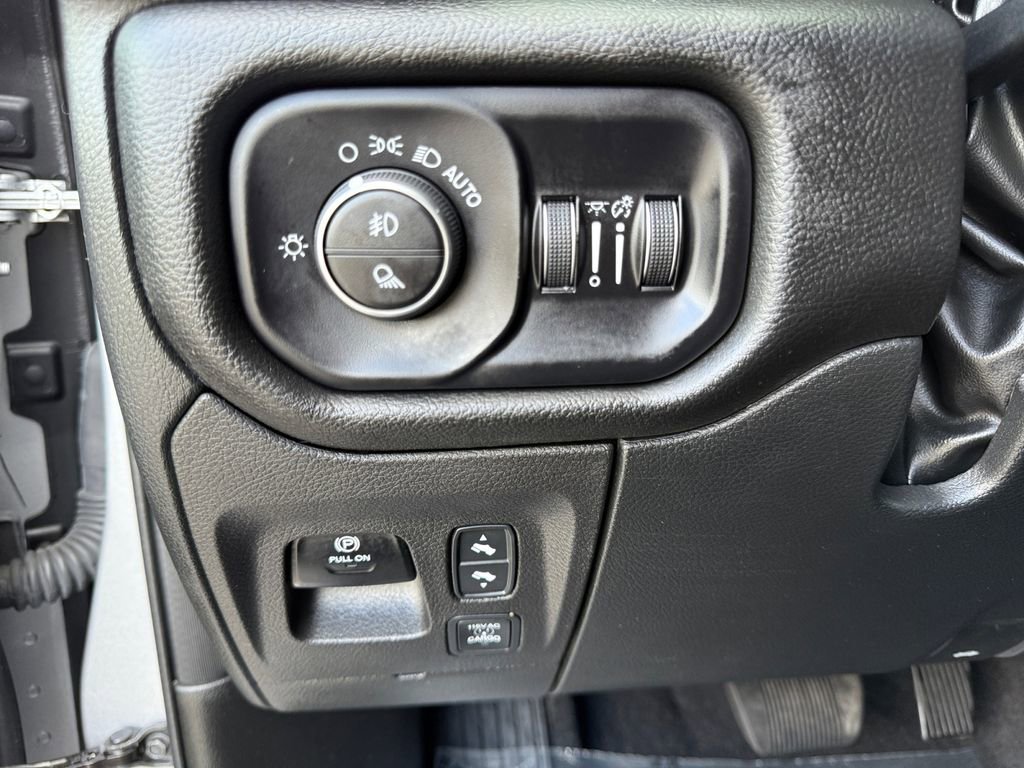 Used 2025 RAM 1500 Big Horn AWD/4WD image 22