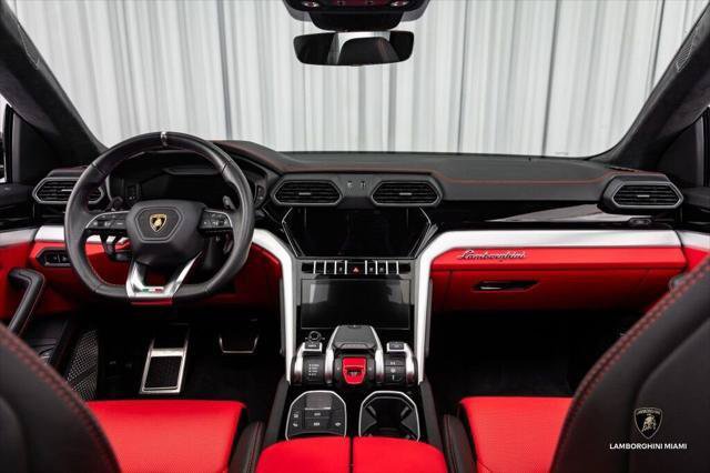 Used 2021 Lamborghini Urus AWD/4WD image 30
