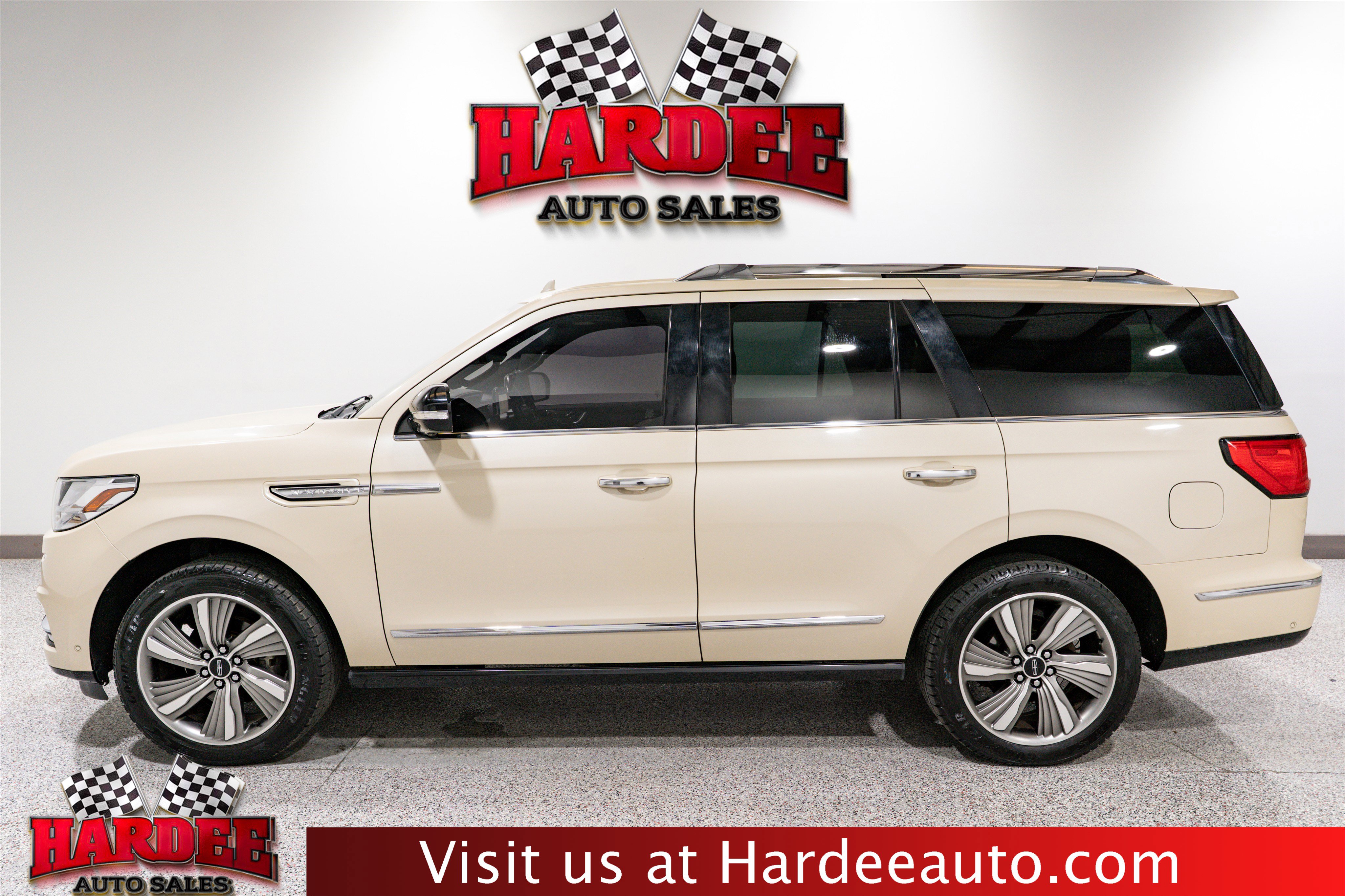 Used 2018 Lincoln Navigator Reserve w/ Technology Package