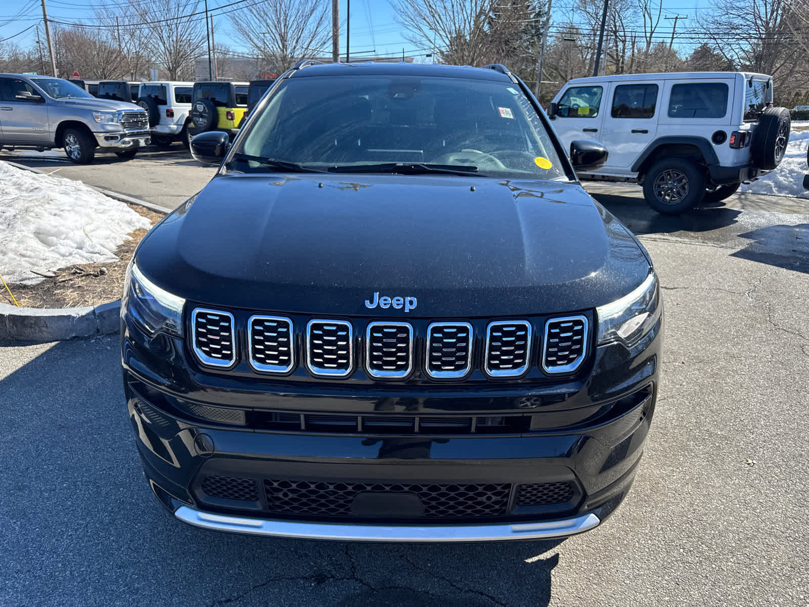 Used 2025 Jeep Compass Limited w/ Elite Group image 9