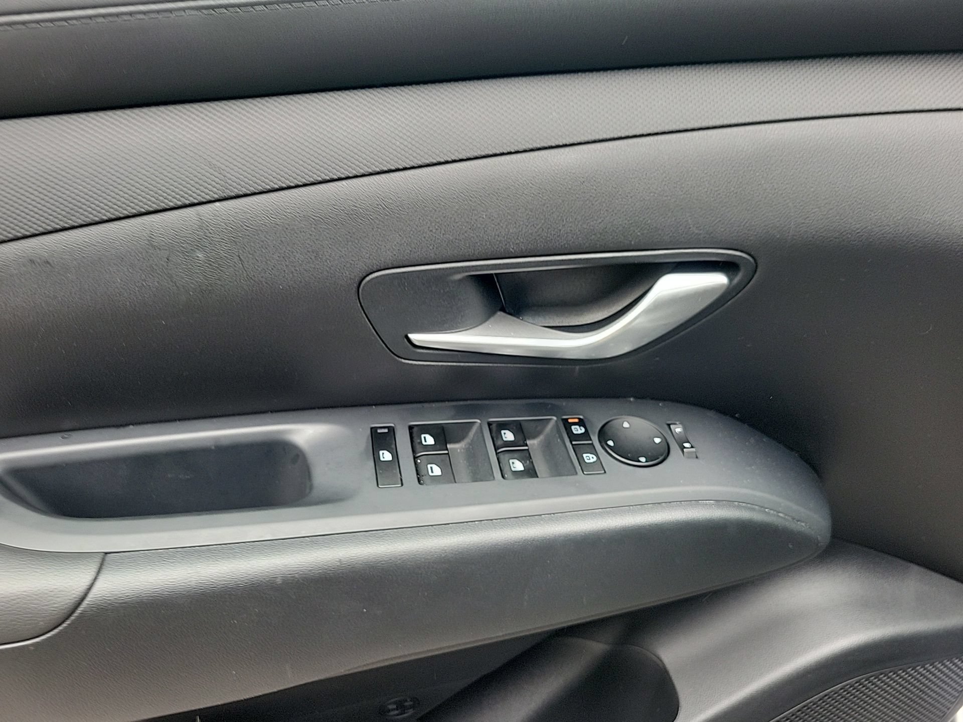 Used 2025 Hyundai Tucson SEL FWD image 21